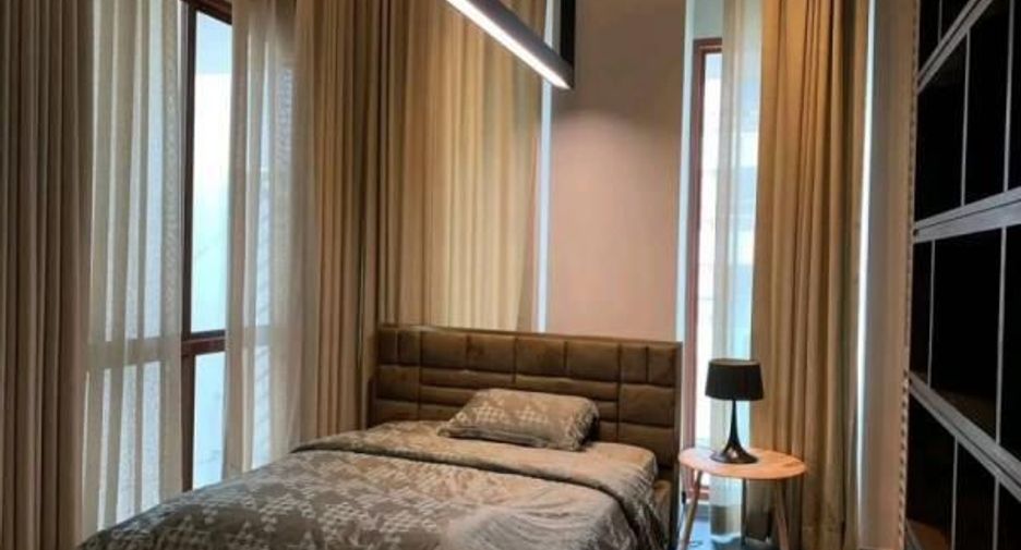 For rent 3 bedrooms condo in Khlong Toei, Bangkok