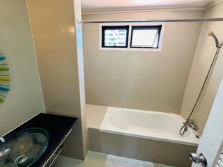 Reihenhaus zur Miete mit 4 Zimmer in Watthana, Bangkok