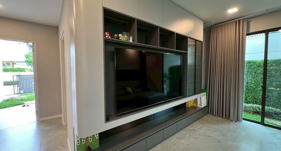 出租 4 卧室 独立屋 在 Bang Phli, Samut Prakan