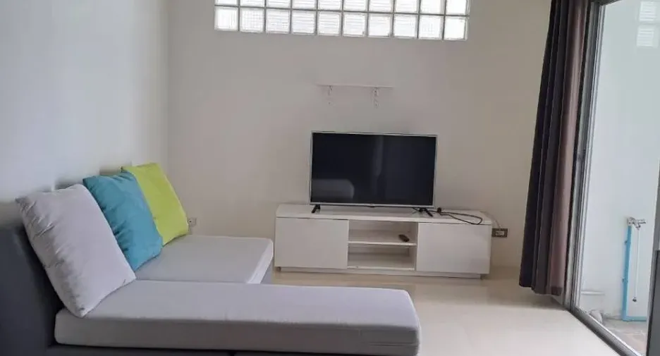 Condo en alquiler de 2 habitaciones en Khlong Toei, Bangkok