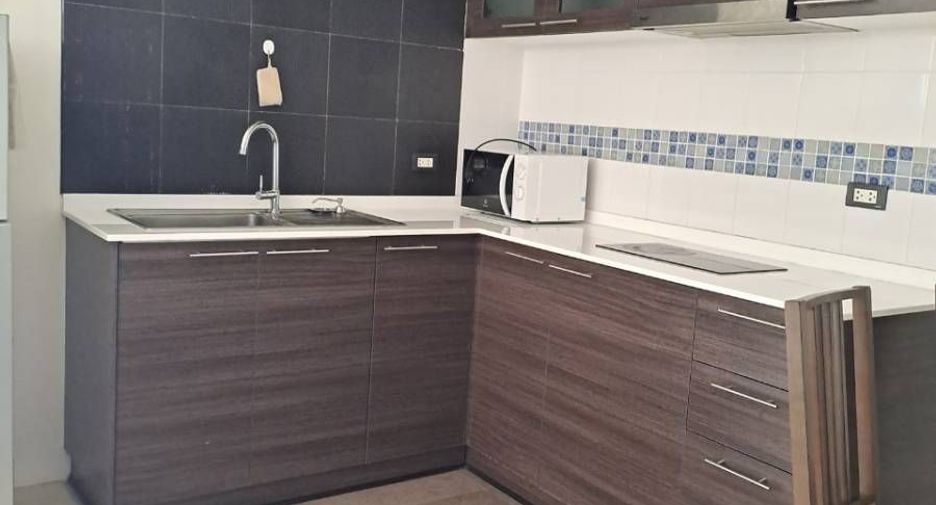 Condo en alquiler de 2 habitaciones en Khlong Toei, Bangkok
