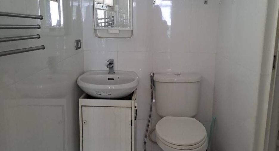 Condo en alquiler de 2 habitaciones en Khlong Toei, Bangkok