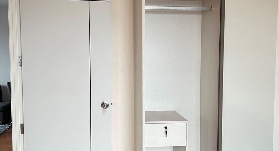 For rent 2 bedrooms condo in Mueang Samut Prakan, Samut Prakan