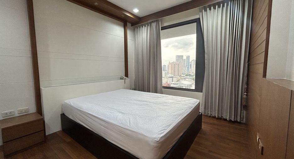 Condo en alquiler de 2 habitaciones en Sathon, Bangkok