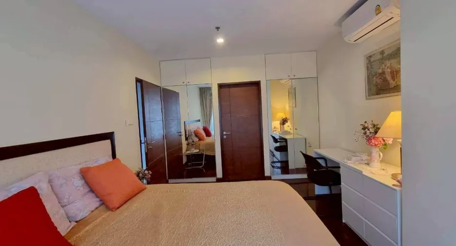 À louer 2 chambres condo à Watthana, Bangkok