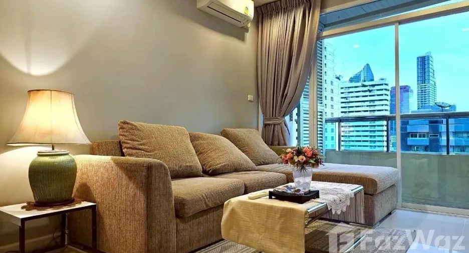 À louer 2 chambres condo à Watthana, Bangkok