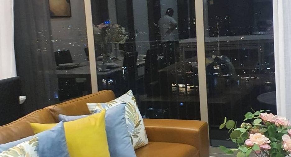 For rent 3 bedrooms condo in Bang Kho Laem, Bangkok