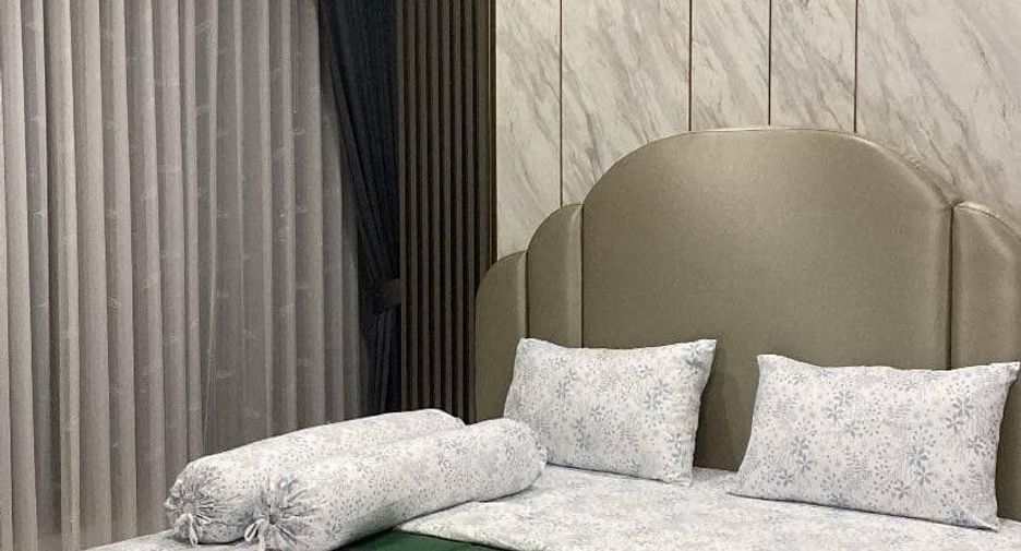 For rent 3 bedrooms condo in Bang Kho Laem, Bangkok