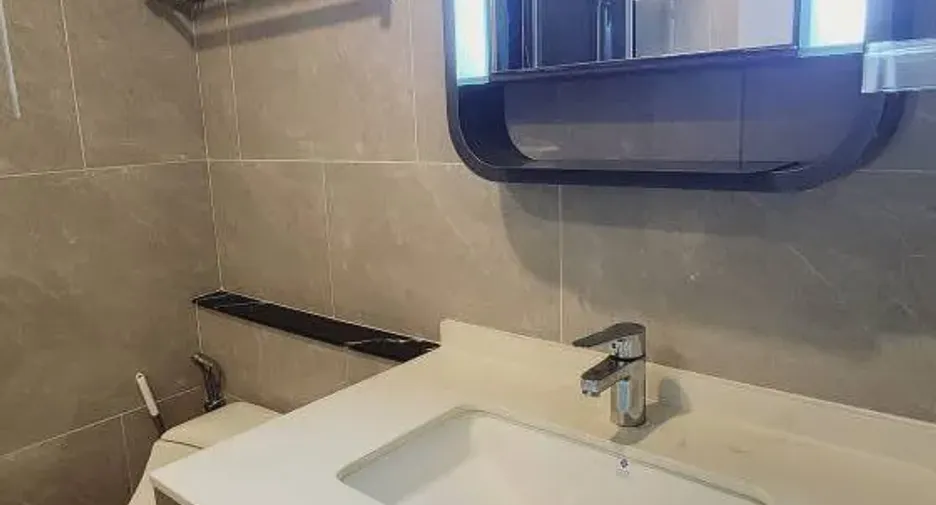 For rent studio condo in Huai Khwang, Bangkok