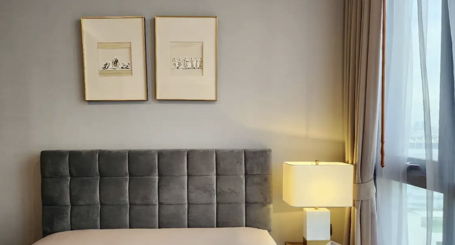 For rent 2 bedrooms condo in Phaya Thai, Bangkok