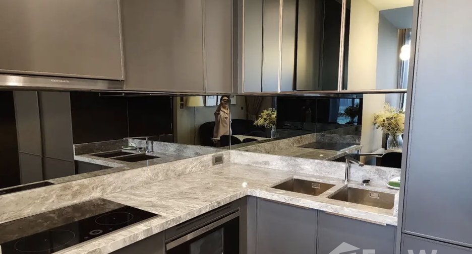 For rent 2 bedrooms condo in Phaya Thai, Bangkok