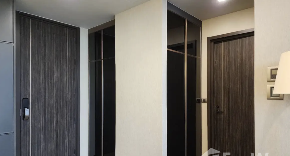 For rent 2 bedrooms condo in Phaya Thai, Bangkok