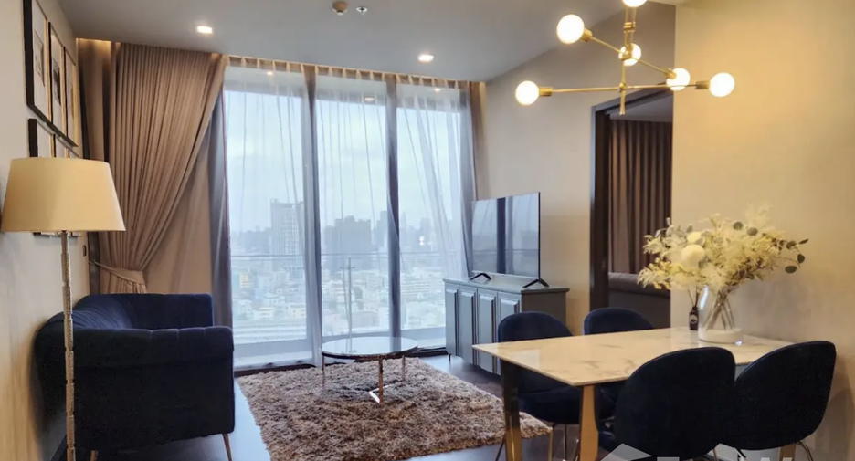 For rent 2 bedrooms condo in Phaya Thai, Bangkok