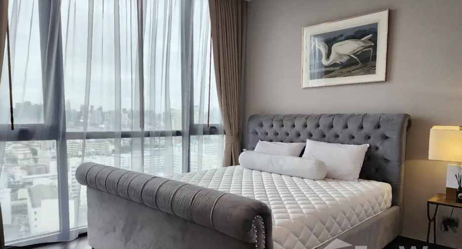 For rent 2 bedrooms condo in Phaya Thai, Bangkok