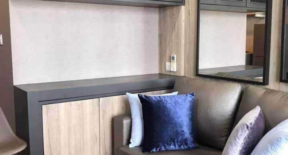 For rent studio condo in Bang Rak, Bangkok