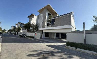 For rent 5 ベッドルーム house in Saphan Sung, Bangkok