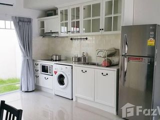 À louer 2 chambres maison de ville à Bang Phli, Samut Prakan
