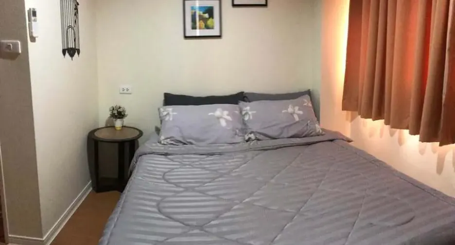 For rent 2 bedrooms condo in Khan Na Yao, Bangkok