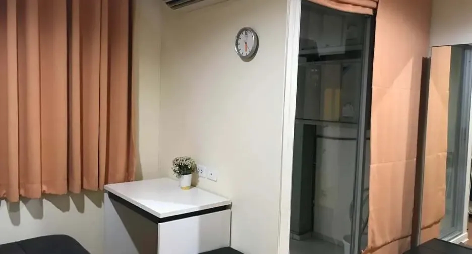 For rent 2 bedrooms condo in Khan Na Yao, Bangkok