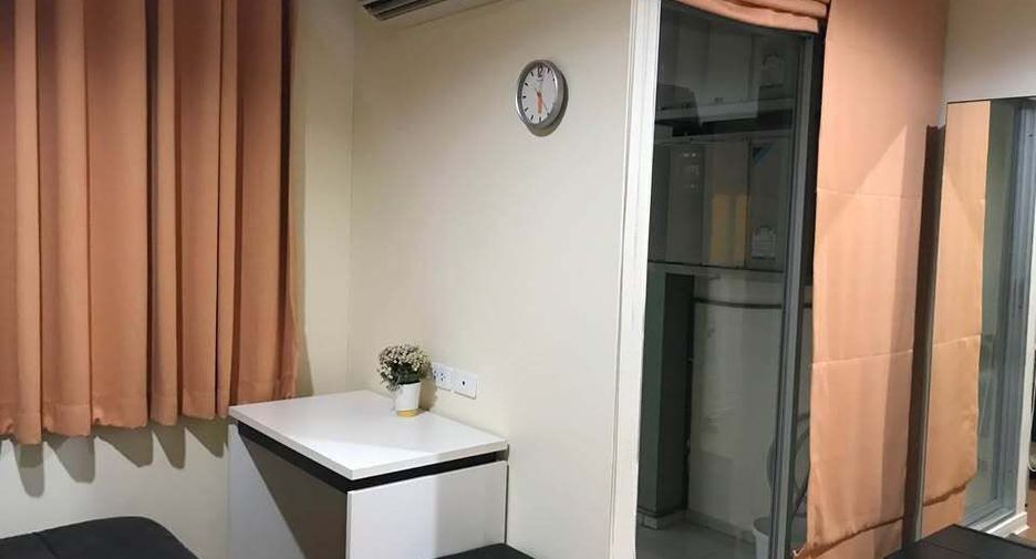 For rent 2 bedrooms condo in Khan Na Yao, Bangkok