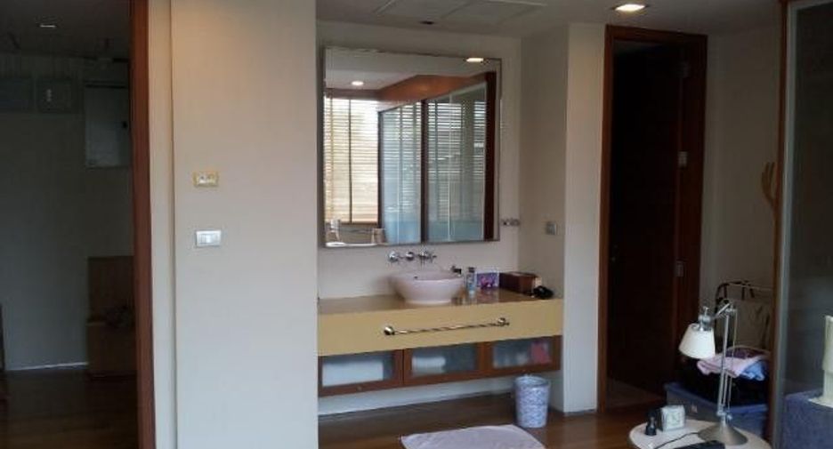ให้เช่า 2 ห้องนอน คอนโด ใน คลองเตย, กรุงเทพฯ