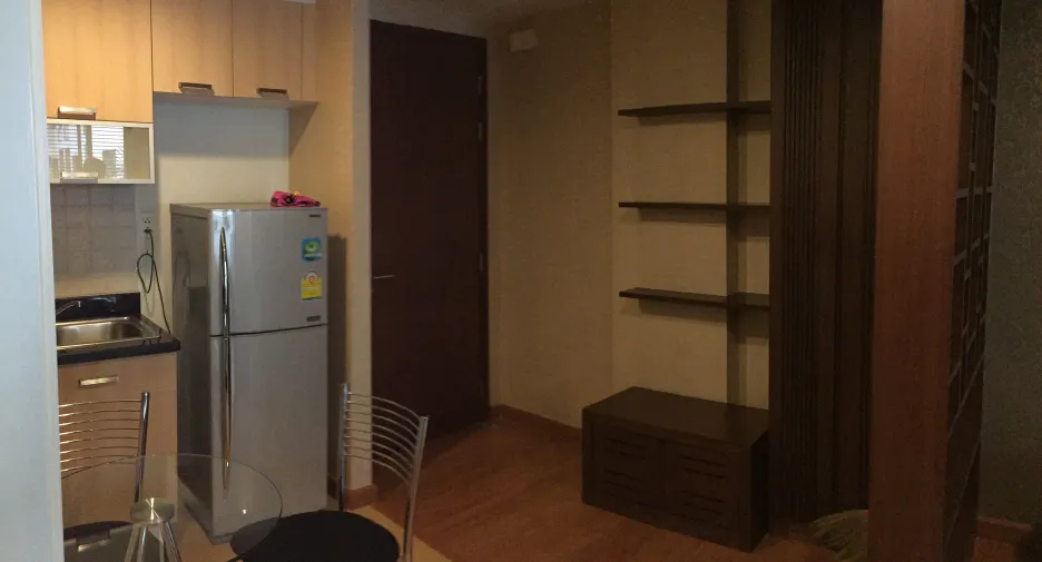 For rent 1 bed condo in Phaya Thai, Bangkok