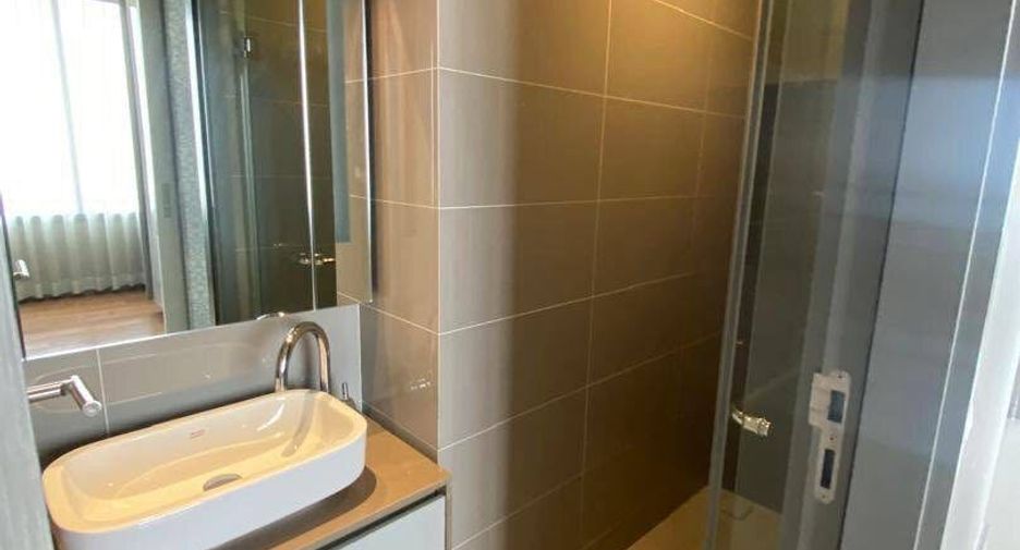 Wohnung zur Miete mit 2 Zimmer in Bang Rak, Bangkok