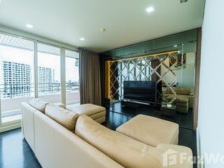 For rent 3 bedrooms condo in Bang Kho Laem, Bangkok