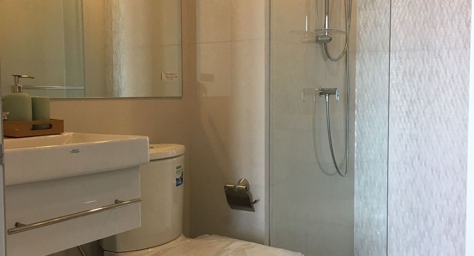 Condo en alquiler de 1 habitaciones en Khlong Toei, Bangkok