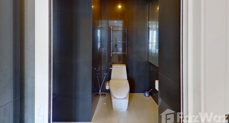 For rent 1 bed condo in Phra Khanong, Bangkok