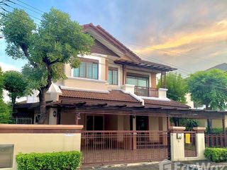 For rent 3 bedrooms house in Khan Na Yao, Bangkok