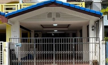 Reihenhaus zur Miete mit 3 Zimmer in Suan Luang, Bangkok
