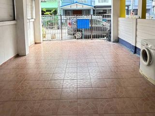 Reihenhaus zur Miete mit 3 Zimmer in Suan Luang, Bangkok