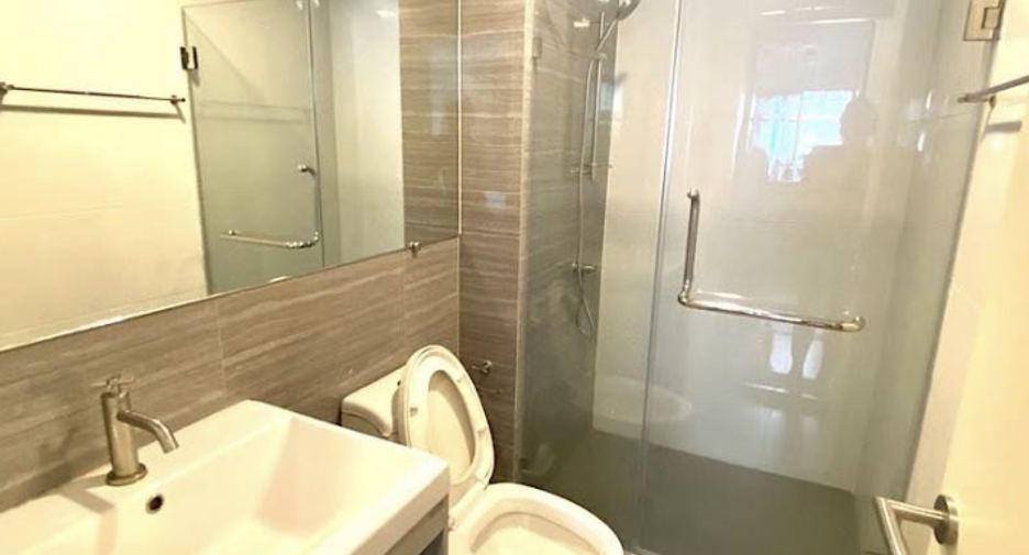 For rent 1 bed condo in Bang Khen, Bangkok