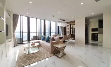 À louer 3 chambres condo à Pathum Wan, Bangkok