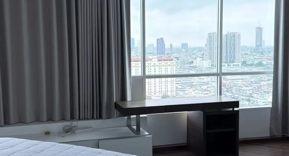 For rent 2 bedrooms condo in Sathon, Bangkok