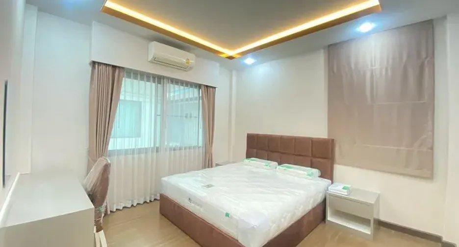 For rent 4 bedrooms house in Prawet, Bangkok