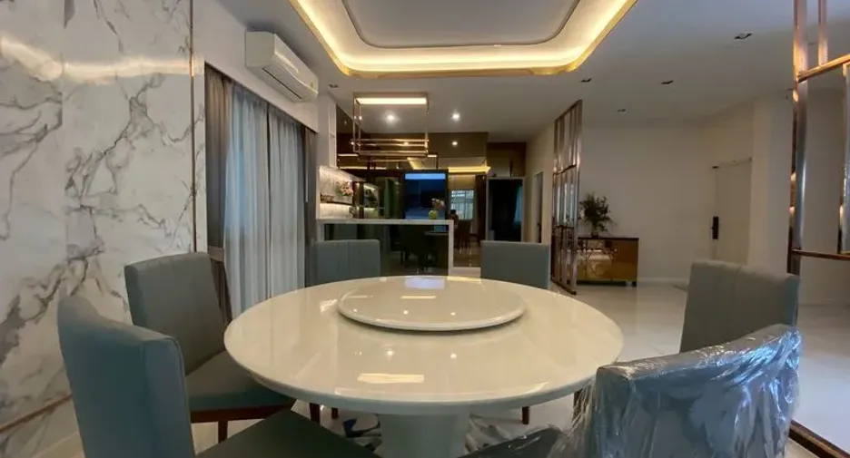 For rent 4 bedrooms house in Prawet, Bangkok