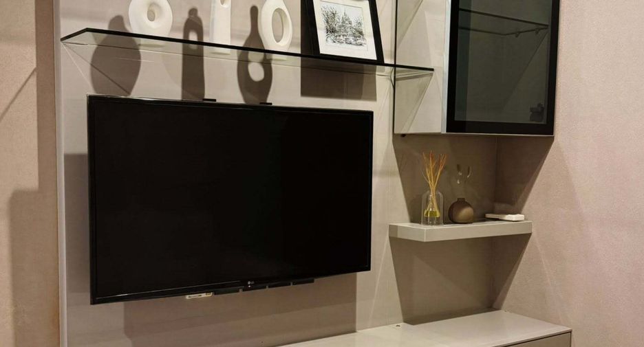 For rent 2 bedrooms condo in Phaya Thai, Bangkok