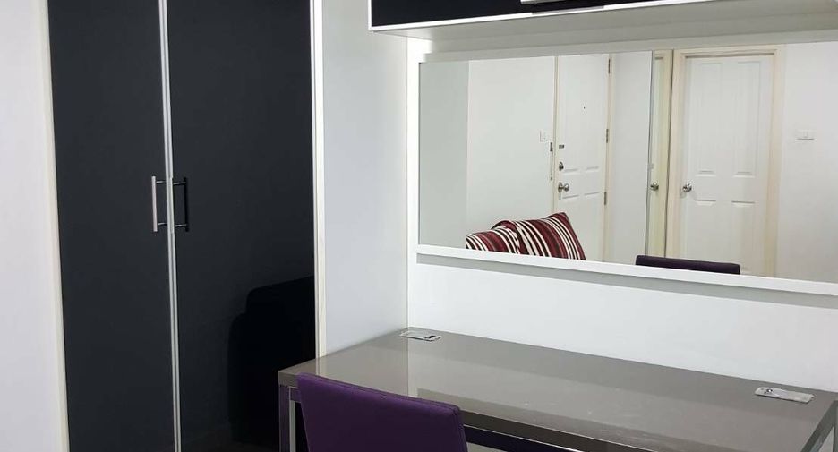 For rent 1 bed condo in Huai Khwang, Bangkok
