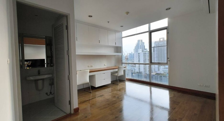 Wohnung zur Miete mit 3 Zimmer in Watthana, Bangkok