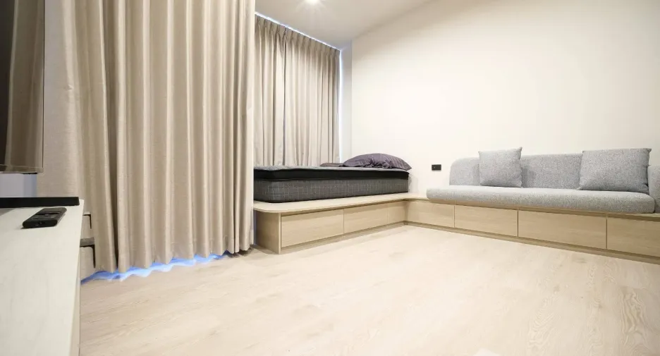 For rent studio condo in Khlong San, Bangkok