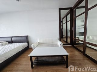 Wohnung zur Miete mit Studio in Bang Rak, Bangkok