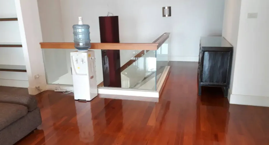 For rent 3 bedrooms condo in Khlong Toei, Bangkok
