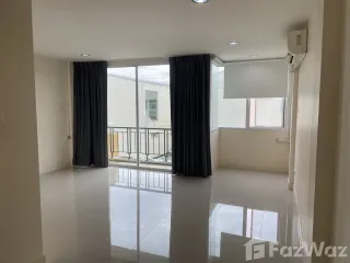For rent 3 ベッドルーム townhouse in Min Buri, Bangkok