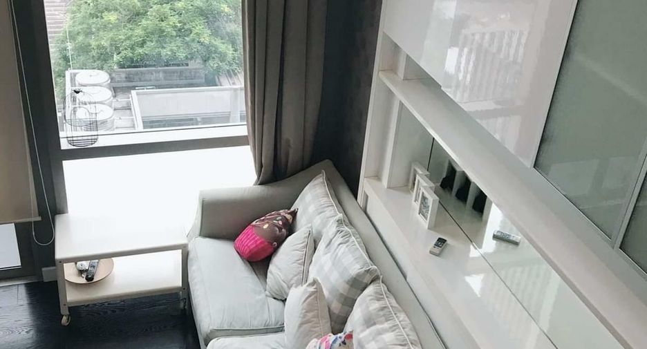 For rent 1 bed condo in Khlong Toei, Bangkok