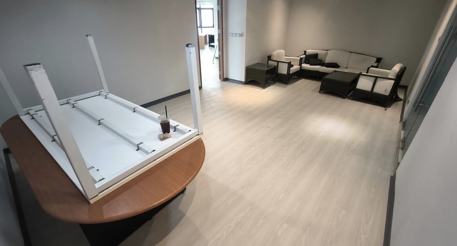 For rent office in Watthana, Bangkok