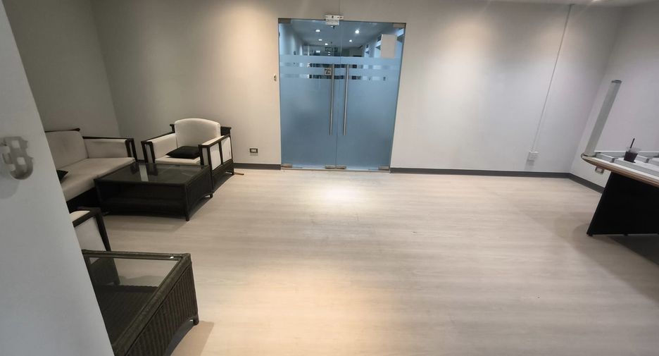 For rent office in Watthana, Bangkok