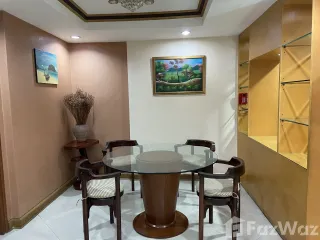 Wohnung zur Miete mit 3 Zimmer in Yan Nawa, Bangkok
