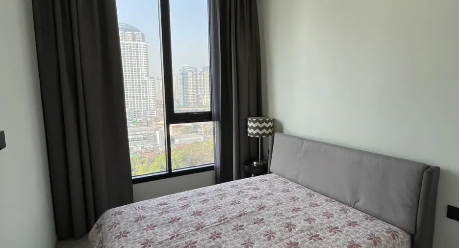 For rent 2 bedrooms condo in Khlong San, Bangkok